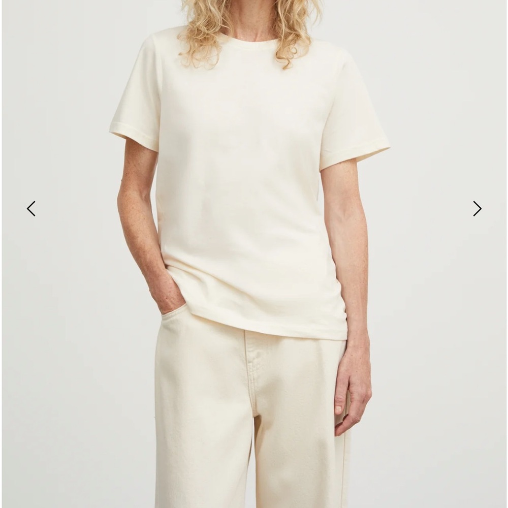 Skall Studio Andy Tee - Light Cream